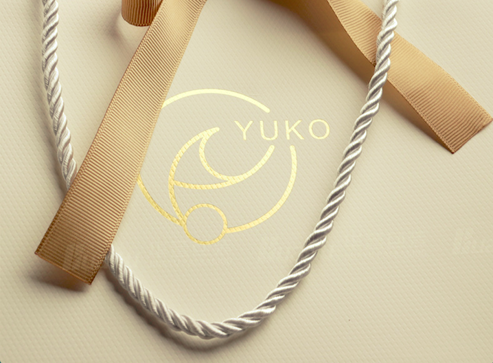 China Wholesale Texture Cardboard Paper Bag With Ribbon